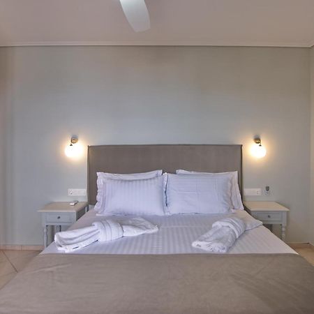Elpida Apartments Votsi  Екстериор снимка