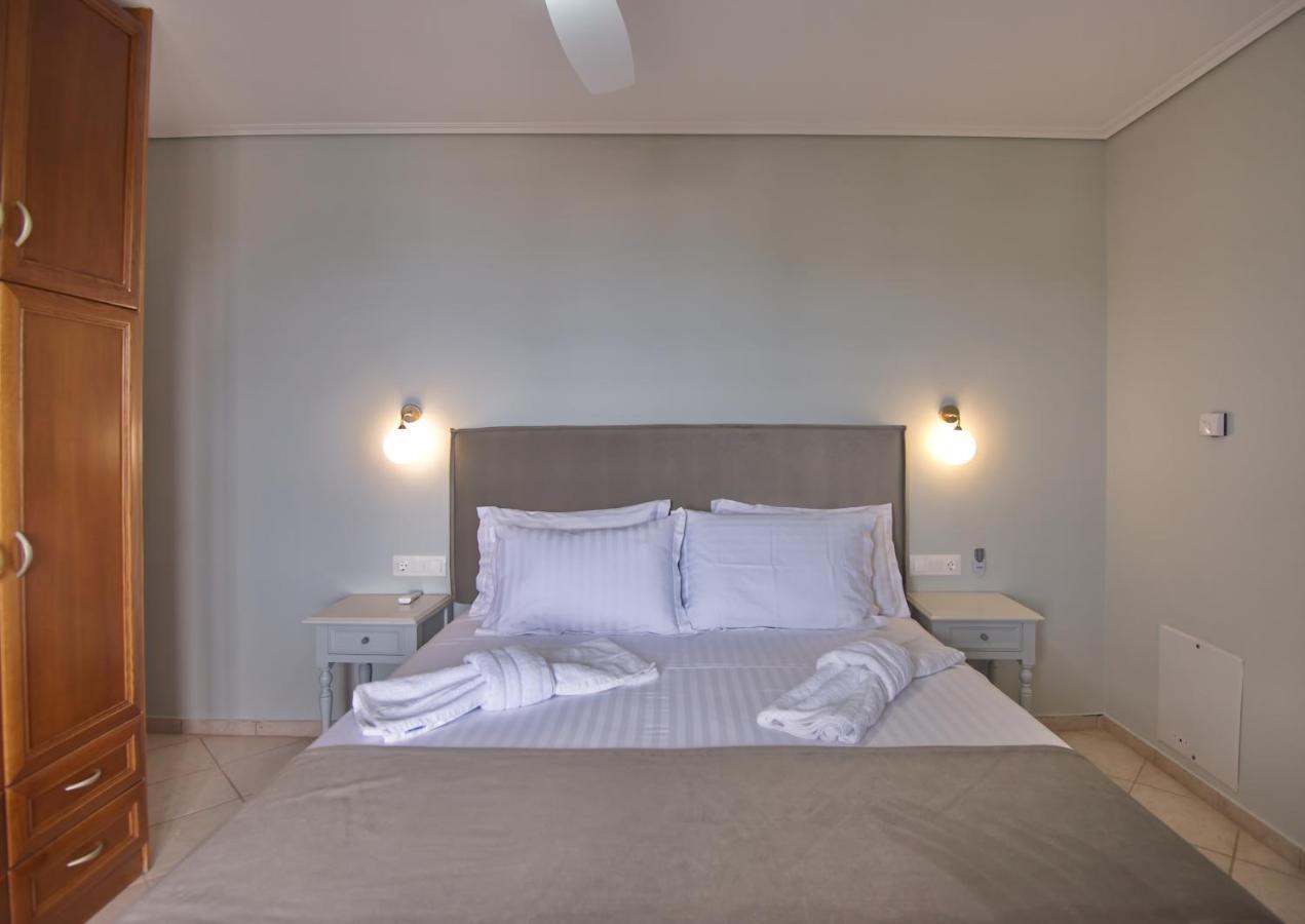 Elpida Apartments Votsi  Екстериор снимка