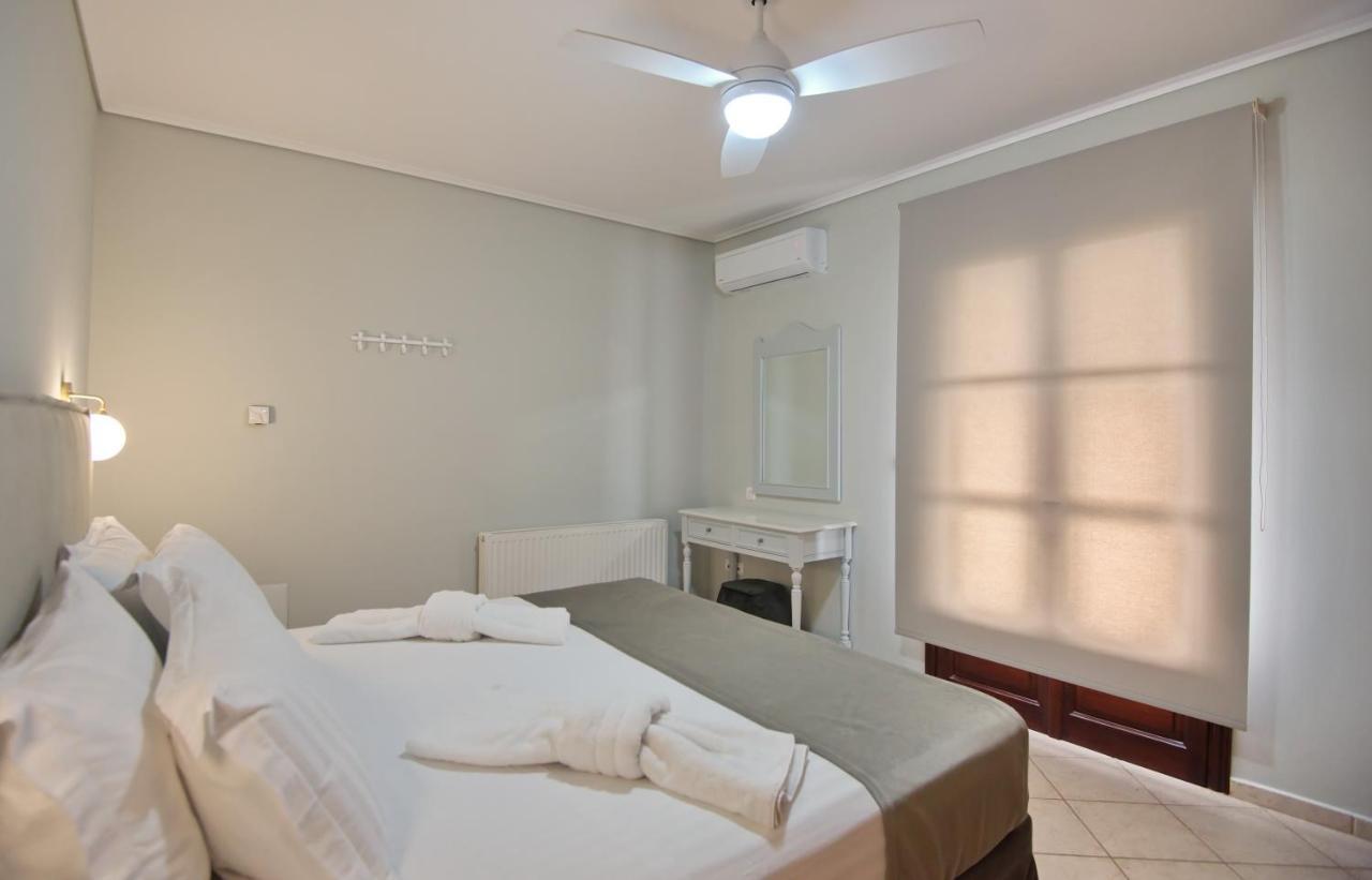 Elpida Apartments Votsi  Екстериор снимка