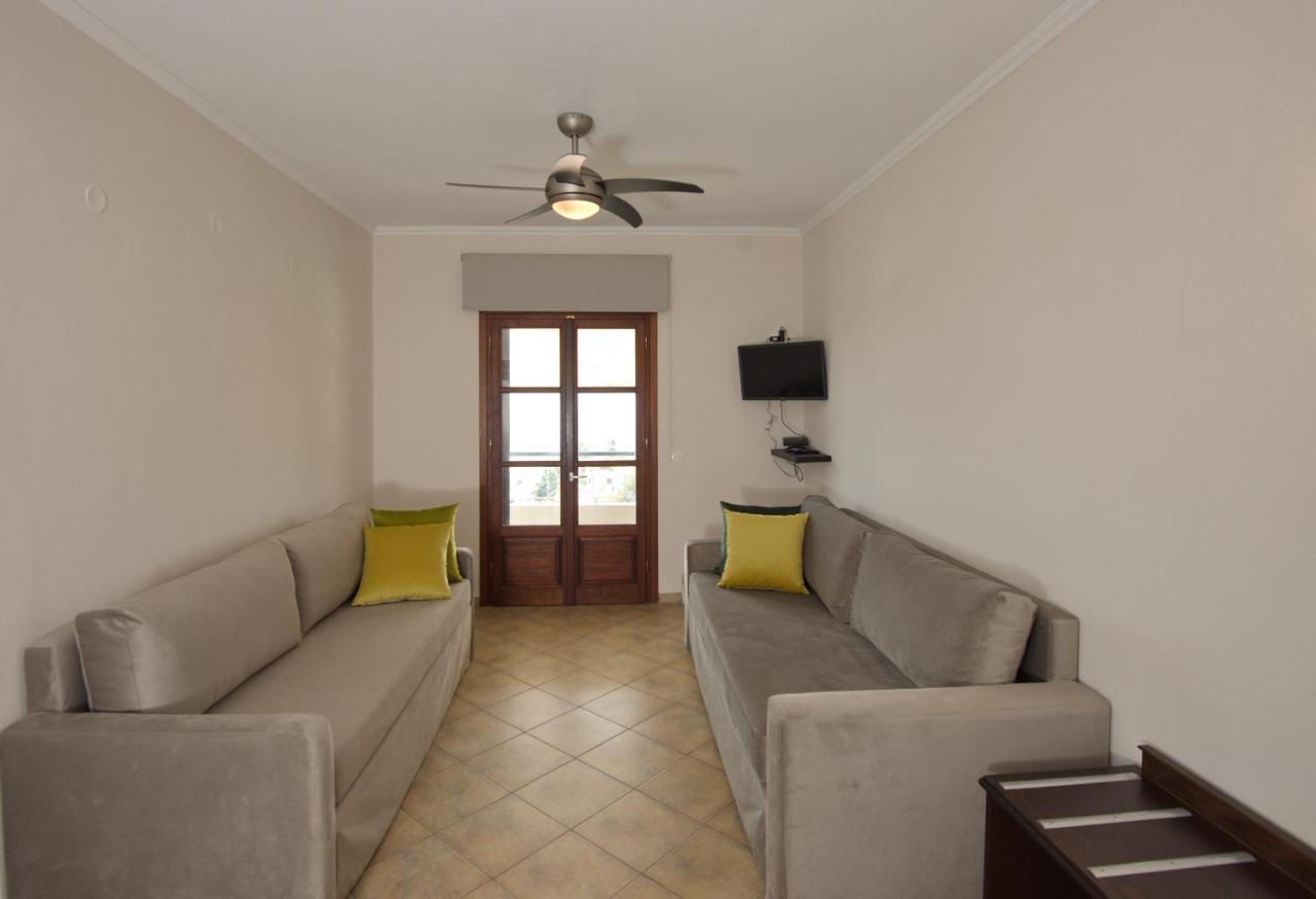Elpida Apartments Votsi  Екстериор снимка