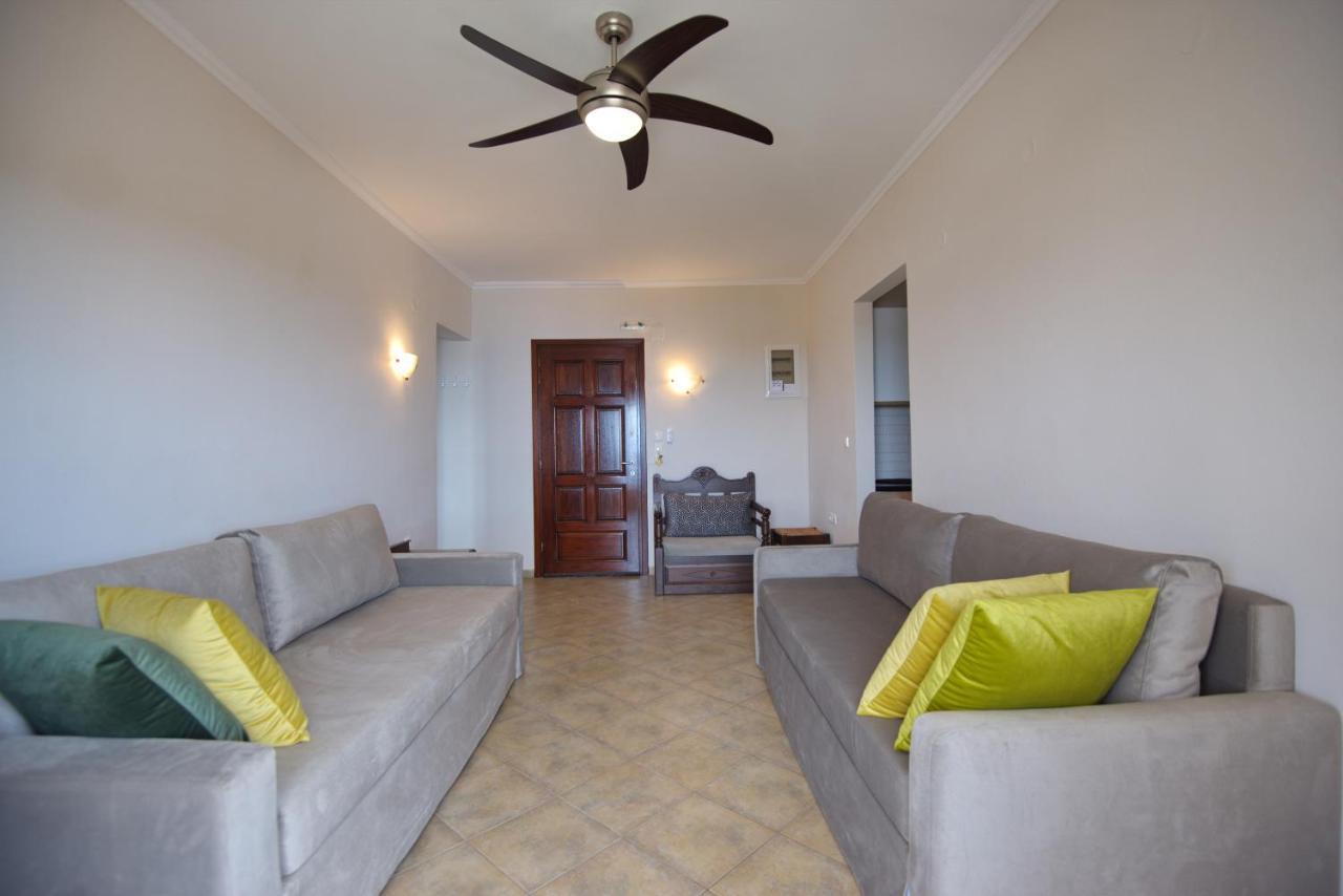 Elpida Apartments Votsi  Екстериор снимка