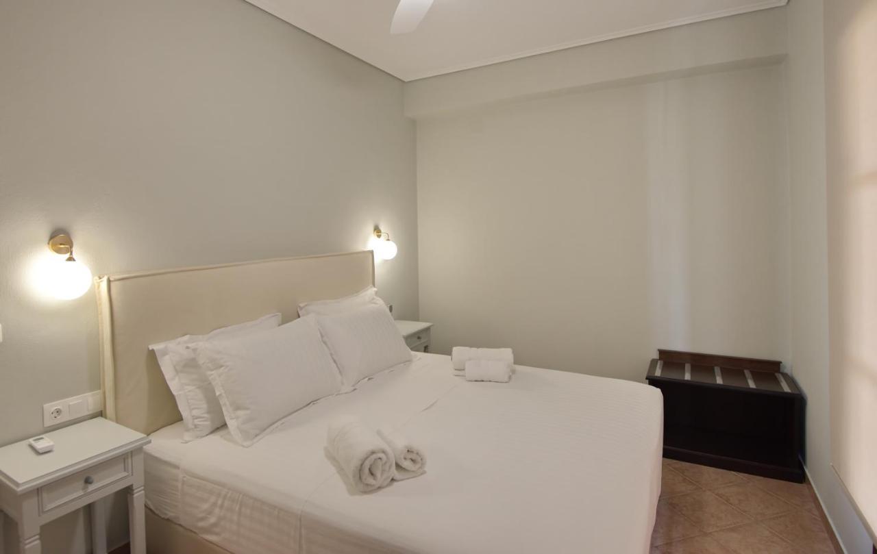 Elpida Apartments Votsi  Екстериор снимка