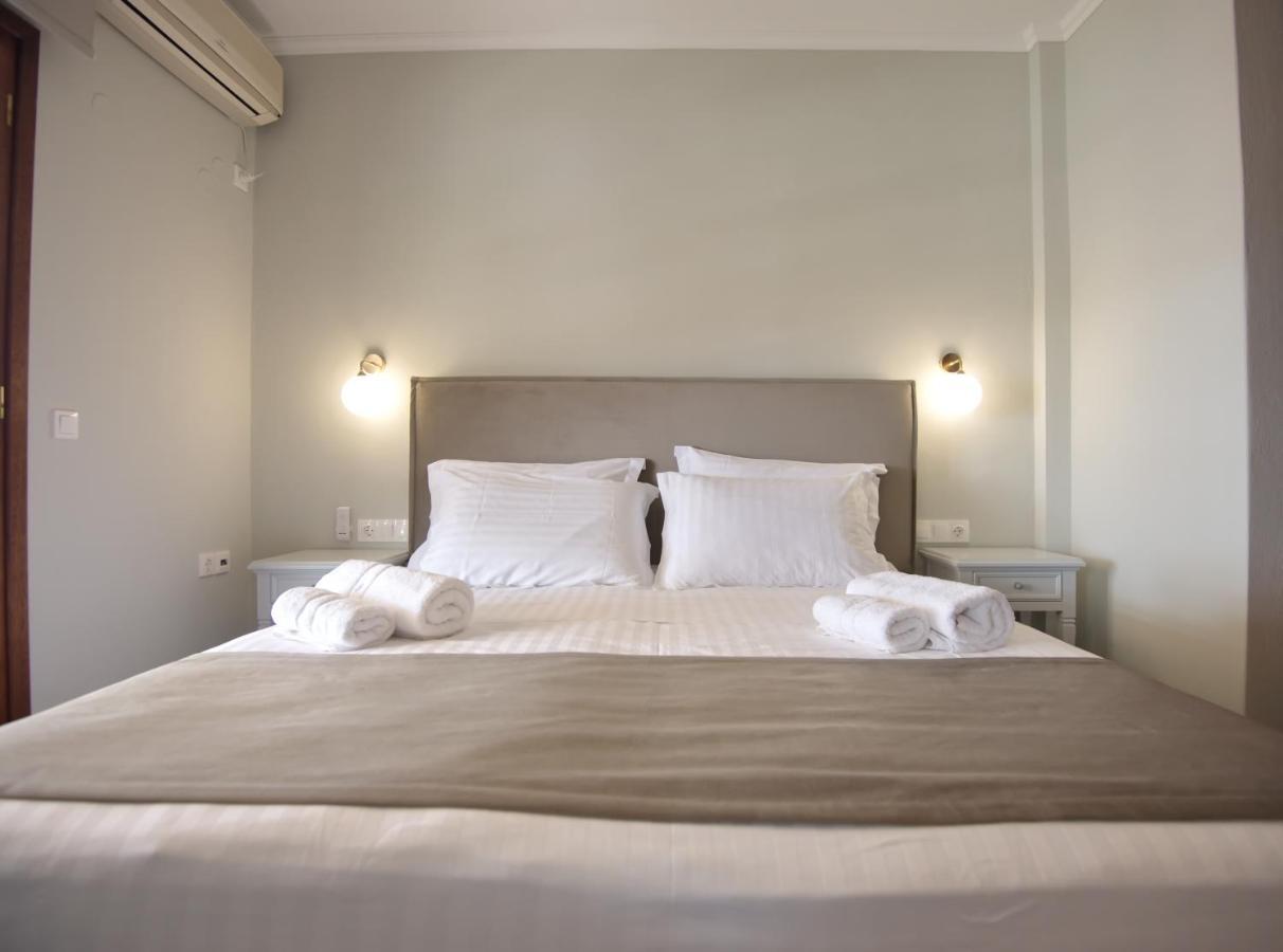 Elpida Apartments Votsi  Екстериор снимка